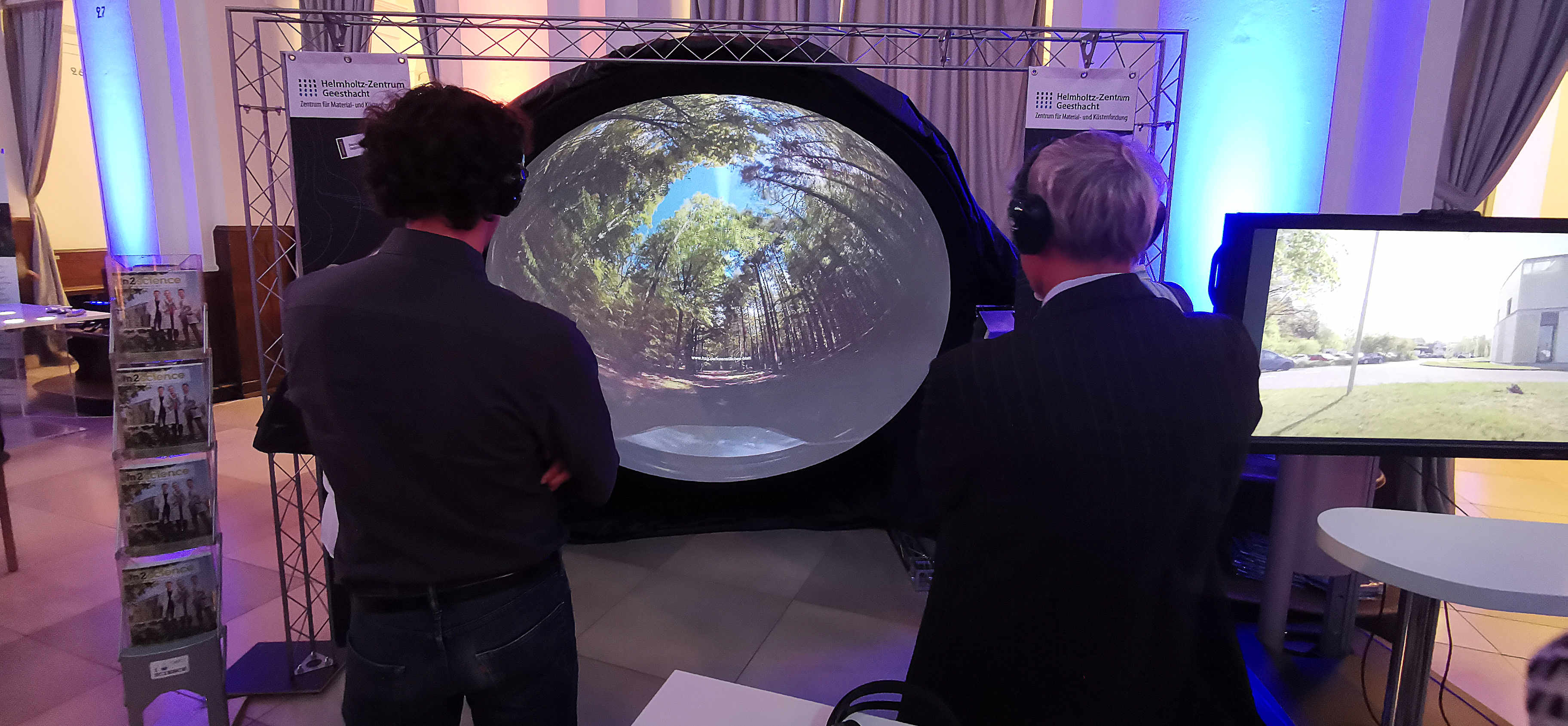 Der Domescreen | VR für die perfekte 360-Grad-Projektion zur Firmenpräsentation